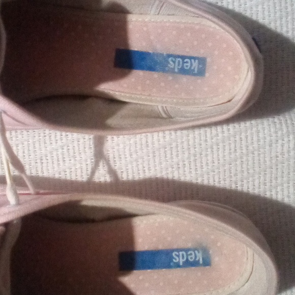 Light Pink Keds Champions  size 9.5  women's - Picture 2 of 9
